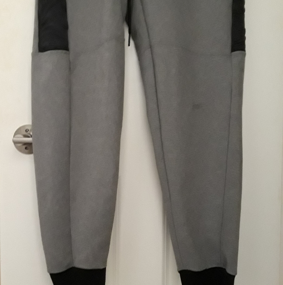 Nice sweat pants - Picture 2 of 3